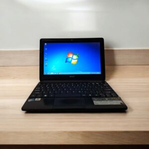 ACER ASPIRE 10.5 INCH ATOM